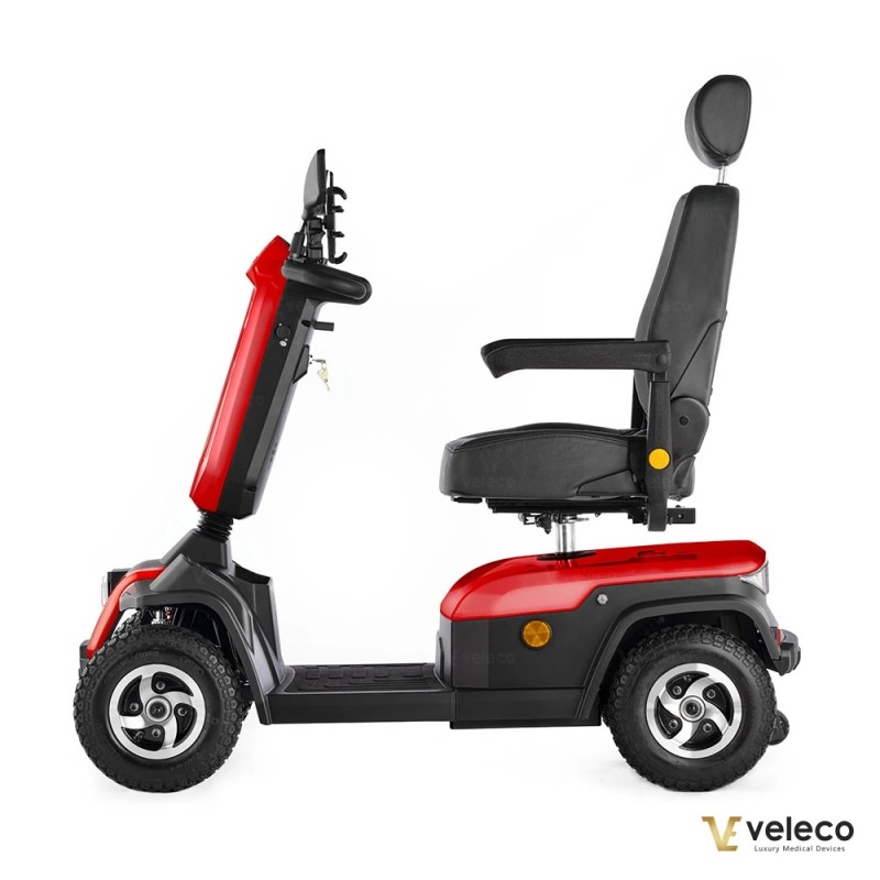 Veleco SHARPY: 4-wheeled mobility scooter with captain seat