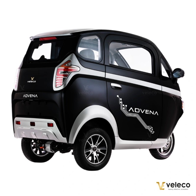 Veleco ADVENA: 2-seater enclosed moped that looks like a car