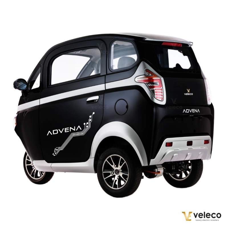 Veleco ADVENA: 2-seater enclosed moped that looks like a car