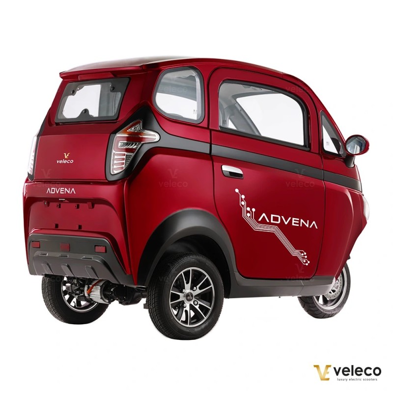 Veleco ADVENA: 2-osobowy zabudowany motorower mini samochód