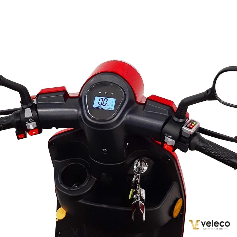 Veleco DRACO – 3-wheeled mobility scooter with extra equipment