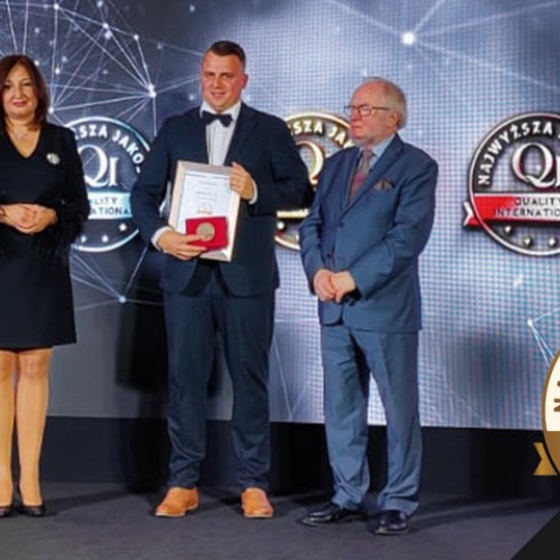 Quality International Trophy in the Veleco’s hands for the third time in a row